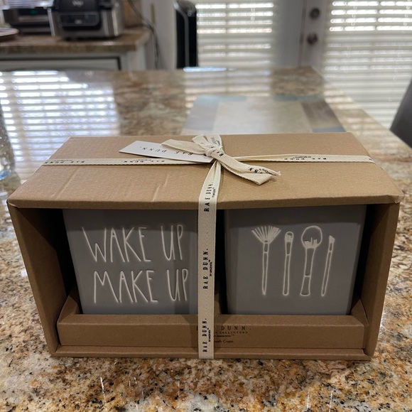 Rae Dunn new wake up make up holder set in gray - Picture 5 of 5
